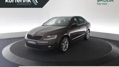 Gebruikt 2017 Skoda Octavia Business Line Hatchback | € 10.890 (Eerlijke prijs)