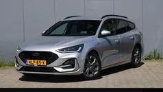 Grijs Gebruikt 2023 Ford Focus ST-Line X Stationwagen | € 26.495 (Eerlijke prijs)