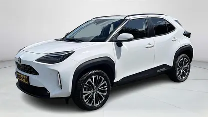 Wit Occasion 2024 Toyota Yaris Cross Executive SUV | € 30.850 (Eerlijke prijs)