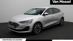 Grijs Gebruikt 2023 Ford Focus Titanium Hatchback | € 21.900 (Eerlijke prijs)