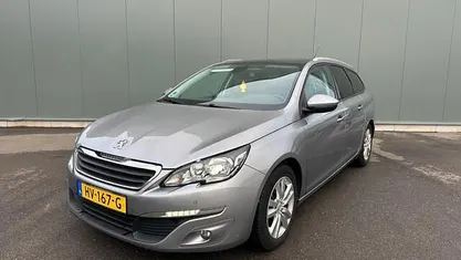 Grijs (metallic) Occasion 2015 Peugeot 308 SW Stationwagen | € 2.995 (Eerlijke prijs)
