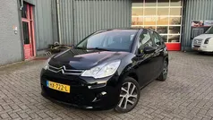 Zwart, metallic lak Gebruikt 2016 Citroën C3 Attraction Hatchback | € 5.249 (Goede deal)