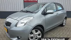Grijs Gebruikt 2006 Toyota Yaris Luna Hatchback | € 4.495 (Eerlijke prijs)