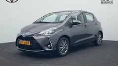 Gebruikt 2018 Toyota Yaris Hybrid Design Hatchback | € 16.950 (Eerlijke prijs)