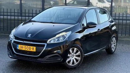 Occasion 2016 Peugeot 208 Active Hatchback | € 4.250 (Goede deal)