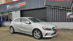 Grijs Gebruikt 2015 Mercedes A160 Ambition Hatchback | € 11.950 (Eerlijke prijs)