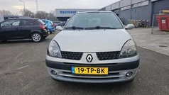 Grijs Gebruikt 2003 Renault Clio II Hatchback | € 1.299 (Eerlijke prijs)