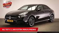 Zwart Gebruikt 2021 Mercedes A250 Premium Plus Hatchback | € 29.495 (Eerlijke prijs)