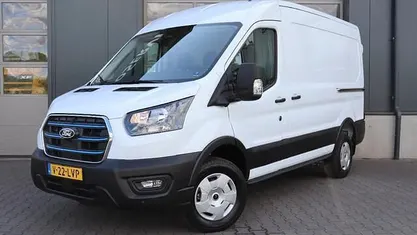 Wit Nieuw 2025 Ford E-Transit Van | € 37.900 (Super prijs)