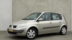 Gebruikt 2006 Renault Scénic II Luxe MPV | € 2.950 (Eerlijke prijs)