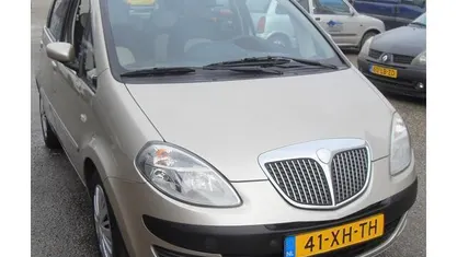 Occasion Lancia Musa 95 PK (69 kW) 2007 Beige MPV