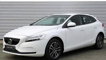Occasion 2019 Volvo V40 Hatchback | € 18.950 (Eerlijke prijs)