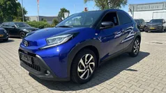 Blauw Gebruikt 2024 Toyota Aygo Pulse Hatchback | € 18.950 (Eerlijke prijs)