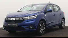 Blauw Gebruikt 2024 Dacia Sandero Expression Hatchback | € 19.950 (Eerlijke prijs)