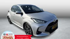 Gebruikt 2021 Toyota Yaris Hybrid Hatchback | € 18.999 (Eerlijke prijs)