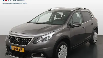Grijs Occasion 2019 Peugeot 2008 GT-line SUV | € 13.750 (Eerlijke prijs)