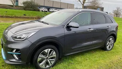 Gebruikt 2019 Kia e-Niro SUV | € 12.500 (Eerlijke prijs)
