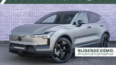 Zwart Gebruikt 2024 Volvo EX30 Plus SUV | € 35.894 (Eerlijke prijs)