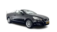 Ember black pearl (zwart metallic) Gebruikt 2011 Volvo C70 Comfort Cabriolet | € 7.945 (Super prijs)