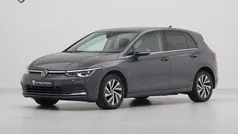 Grijs, metallic lak Gebruikt 2020 VW Golf VIII Style Hatchback | € 22.240 (Eerlijke prijs)