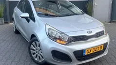 Grijs Gebruikt 2011 Kia Rio Plus Hatchback | € 6.750 (Eerlijke prijs)