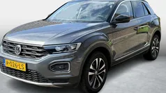 Grijs Gebruikt 2019 VW T-Roc Business SUV | € 21.750 (Eerlijke prijs)