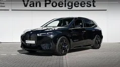 Black sapphire metallic (zwart metallic) Gebruikt 2024 BMW iX Executive SUV | € 84.900 (Eerlijke prijs)