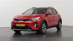 Rood Gebruikt 2021 Kia Stonic SUV | € 21.435 (Eerlijke prijs)