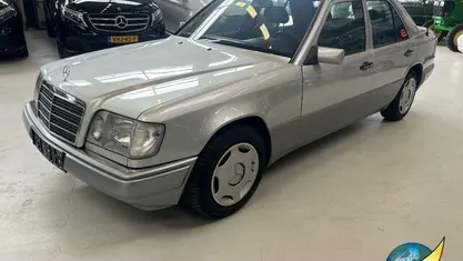 Occasion Mercedes E200 1993 Sedan