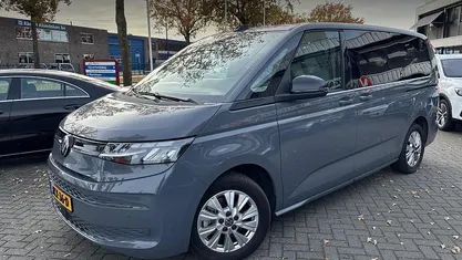 Occasion VW Multivan Life 218 PK (160 kW) 2022 Grijs (metallic) Van