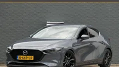 Gebruikt 2021 Mazda 3 Luxury Hatchback | € 22.950 (Eerlijke prijs)