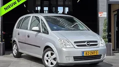 Grijs Gebruikt 2004 Opel Meriva Cosmo MPV | € 2.444 (Eerlijke prijs)