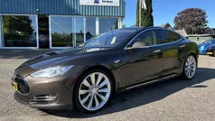 Bruin Gebruikt 2013 Tesla Model S Sedan | € 17.995 (Goede deal)