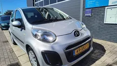 Grijs, metallic lak Gebruikt 2012 Citroën C1 Tendance Hatchback | € 3.300 (Eerlijke prijs)