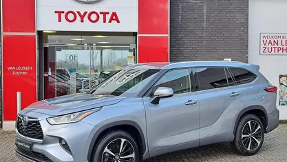 Gebruikt 2022 Toyota Highlander Premium SUV | € 53.499 (Goede deal)