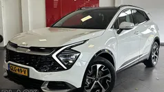 Deluxe white m Gebruikt 2024 Kia Sportage SUV | € 41.950 (Eerlijke prijs)