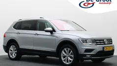 Grijs Gebruikt 2019 VW Tiguan Comfortline SUV | € 26.950 (Goede deal)