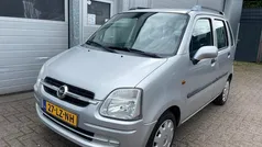 Gebruikt 2003 Opel Agila Color Edition Hatchback | € 795 (Goede deal)