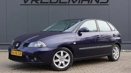 Blauw (metallic) Occasion 2007 Seat Ibiza Hatchback | € 1.250 (Super prijs)