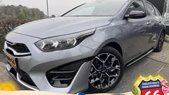 Grijs, metallic lak Gebruikt 2023 Kia ProCeed GT-Line Hatchback | € 31.800 (Eerlijke prijs)