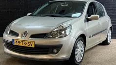Gebruikt 2007 Renault Clio II Dynamique Hatchback | € 3.250 (Eerlijke prijs)