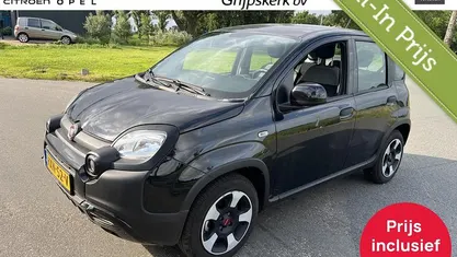 Occasion Fiat Panda Cross Cross 69 PK (50 kW) 2023 Zwart Hatchback