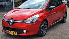 Rood Gebruikt 2015 Renault Clio GrandTour Expression Stationwagen | € 7.900 (Eerlijke prijs)