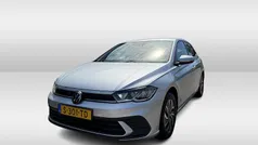 Grijs Gebruikt 2023 VW Polo Life Hatchback | € 21.950 (Eerlijke prijs)