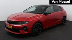 Rood Gebruikt 2024 Opel Astra Hatchback | € 32.940 (Eerlijke prijs)