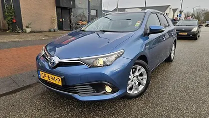 Occasion 2015 Toyota Auris Touring Sports Stationwagen | € 10.700 (Eerlijke prijs)