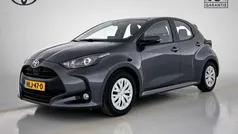Grijs metallic Gebruikt 2024 Toyota Yaris Active Hatchback | € 22.945 (Eerlijke prijs)