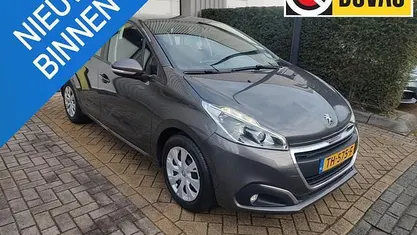 Occasion 2018 Peugeot 208 Hatchback | € 6.950 (Eerlijke prijs)