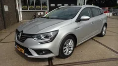 Grijs Gebruikt 2017 Renault Mégane IV Zen Stationwagen | € 13.950 (Eerlijke prijs)
