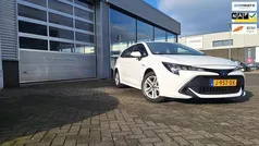Wit Gebruikt 2020 Toyota Corolla Active Stationwagen | € 16.949 (Eerlijke prijs)